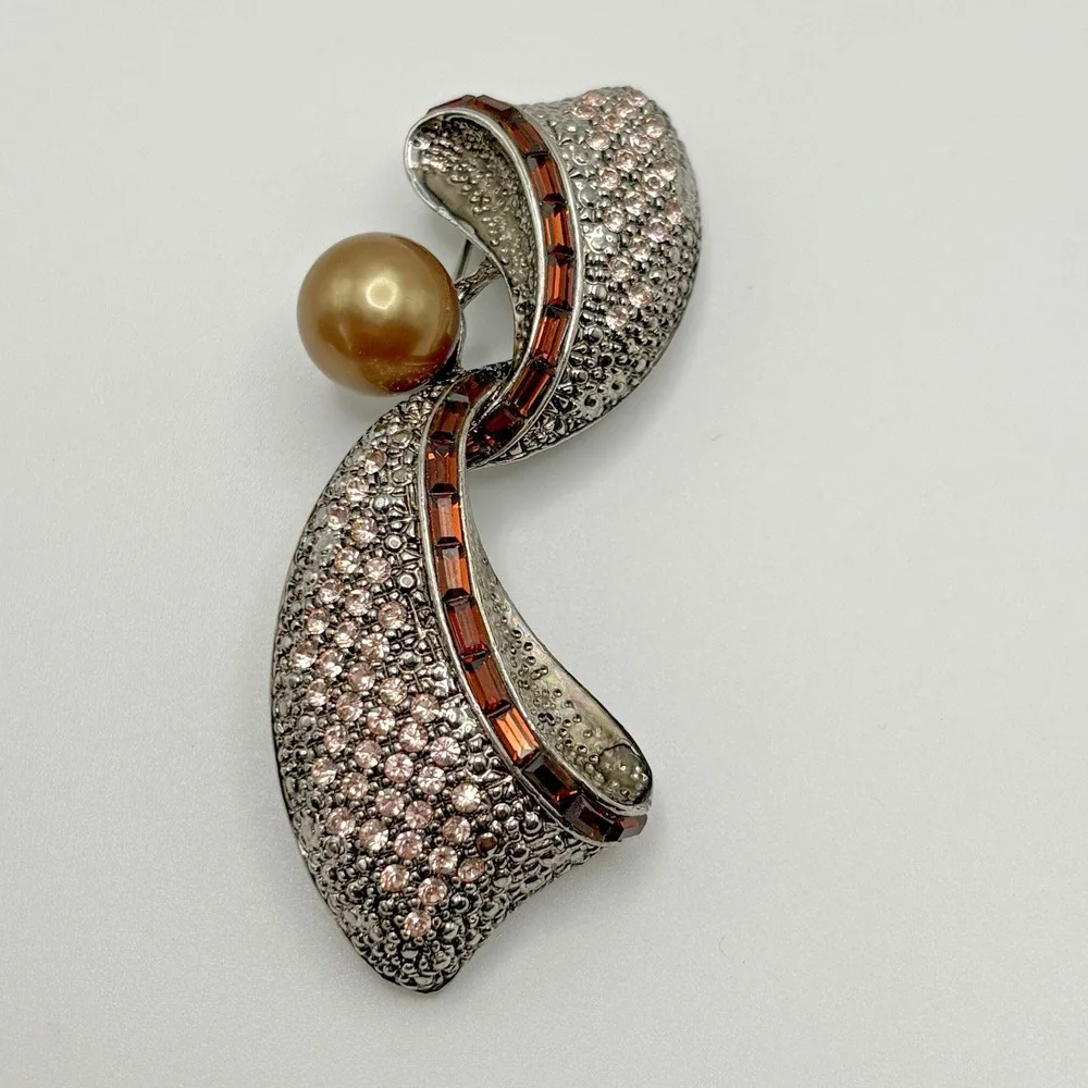 Vintage Rhinestone Brooch Faux Pearl Baguettes Champagne Pave Retro Pendant